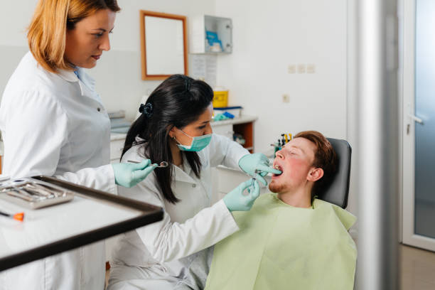 Best Tooth Infection Emergency Dentist  in Hallandale Beach, FL